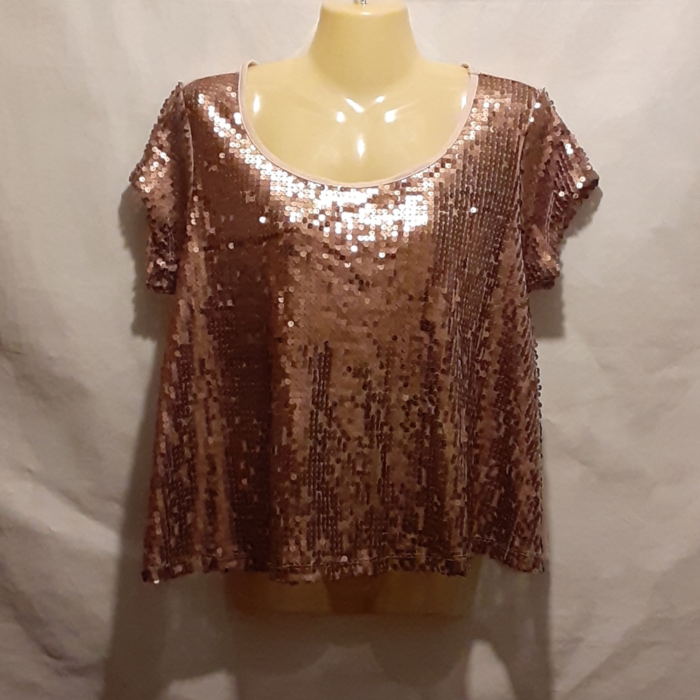 Almost Famous Sequin Tee Knit Top